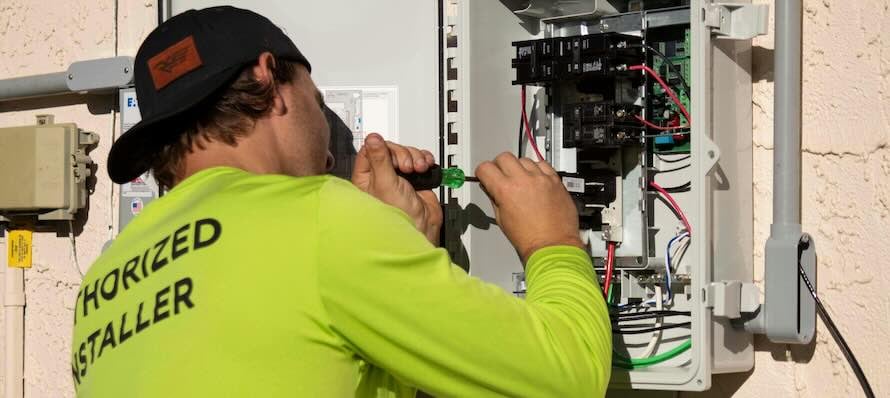 electrical installer