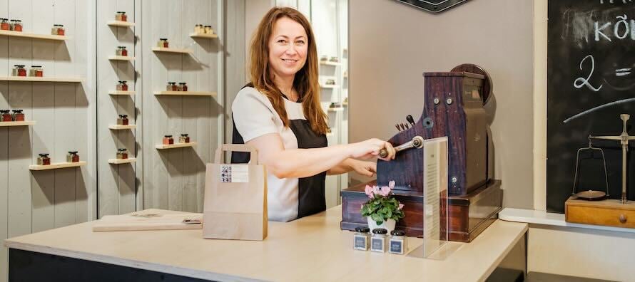 woman serving in cafe